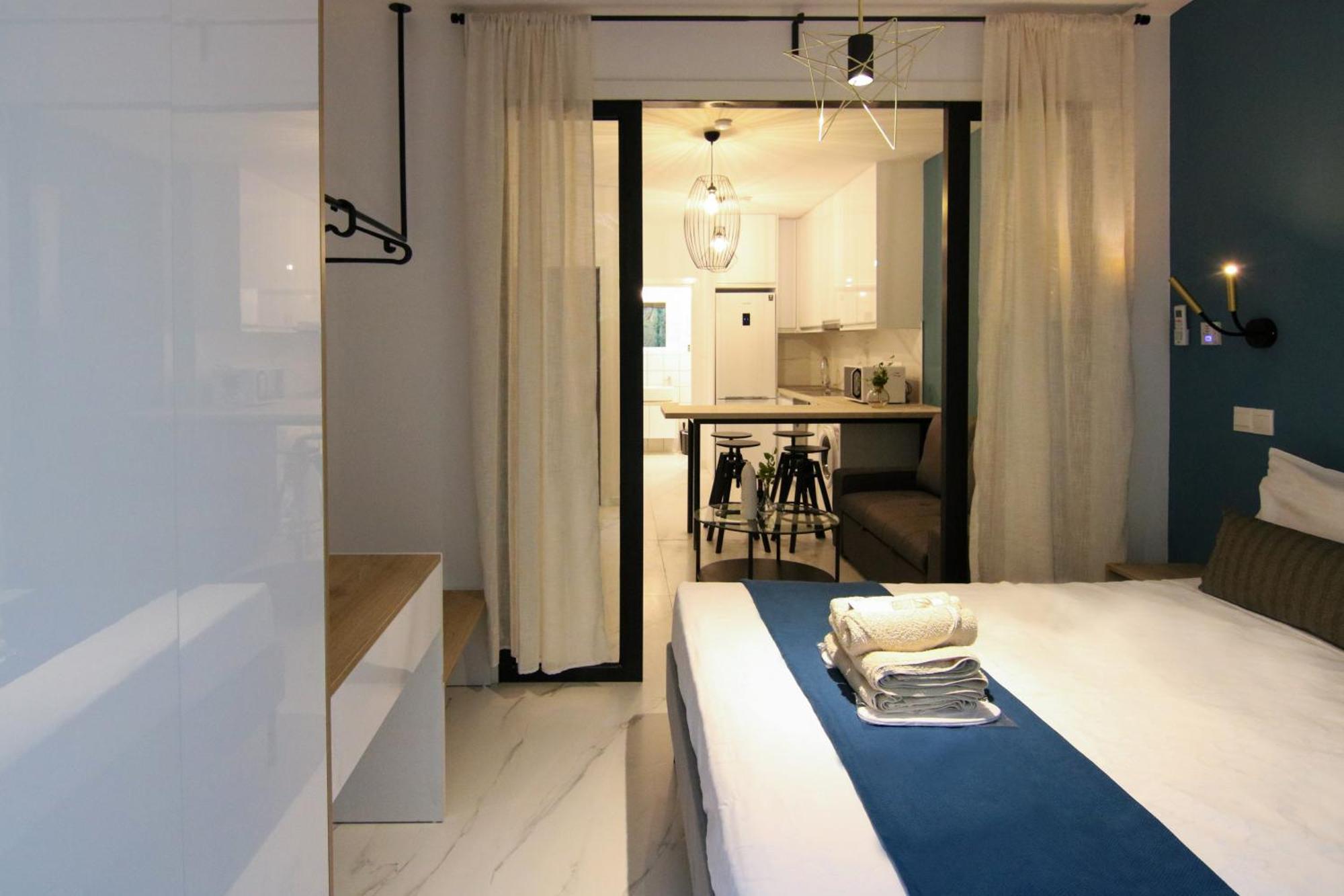 Phaedrus Living Seaside Romantic Flat Limnaria 123 Paphos Exterior photo